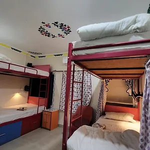 Hanuman Ghat On Pichola Hotel