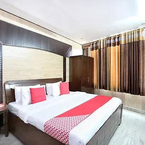 Hotel Oyo 15523 Jd